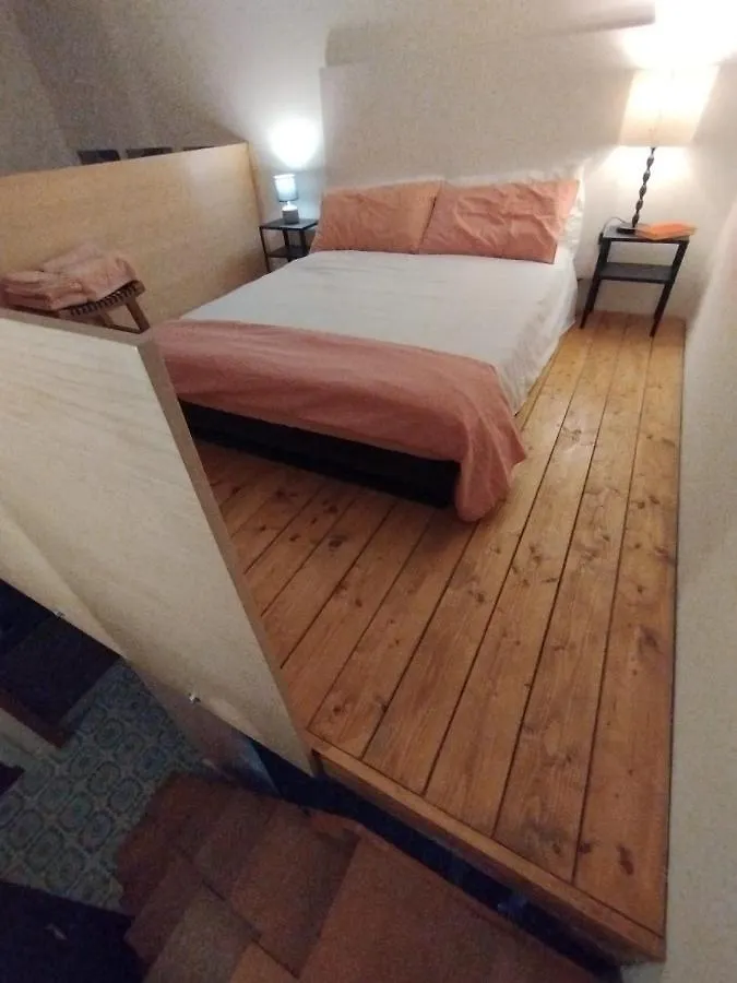 Casa Merisi Al Centro Storico Di Napoli Italy